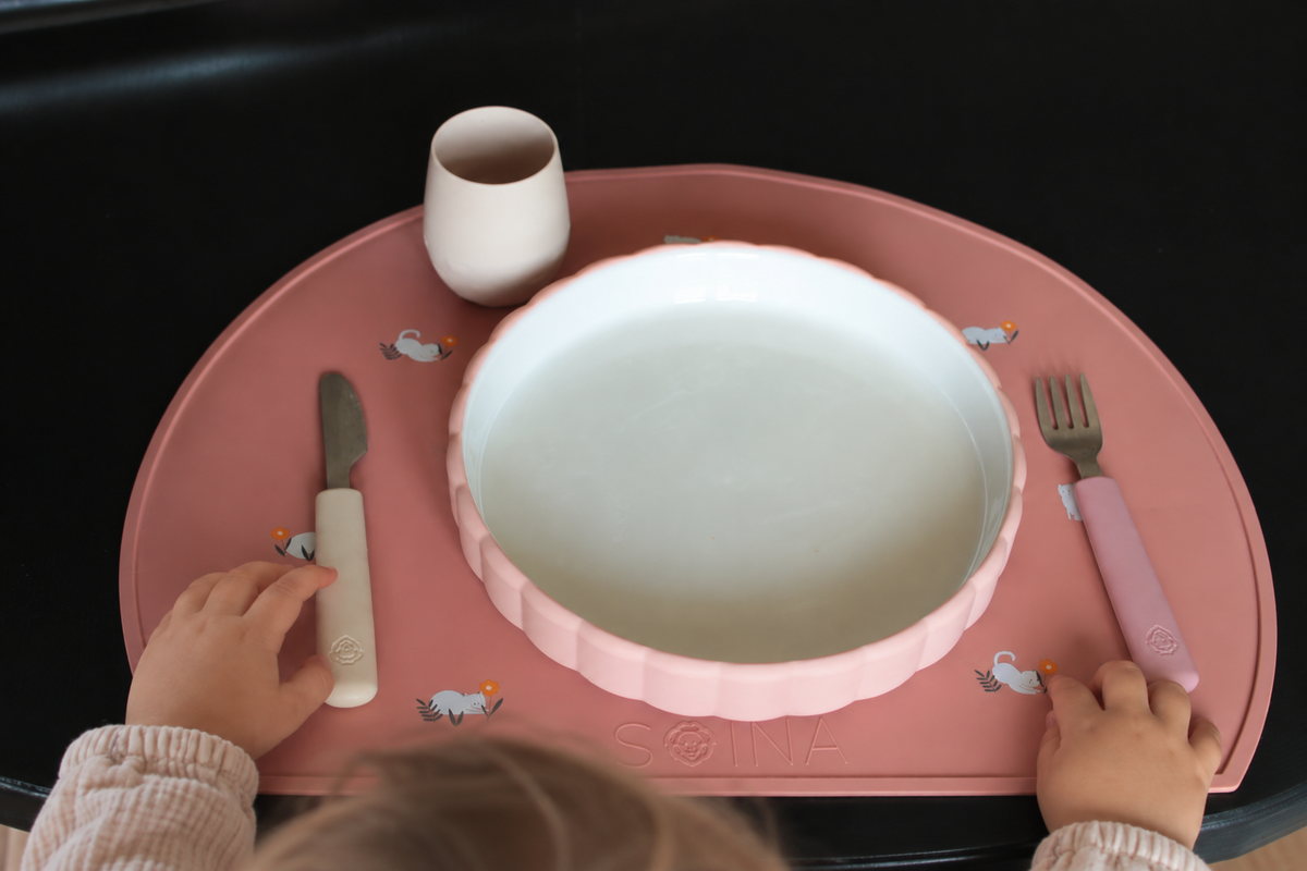 Piatto in ceramica + base in silicone