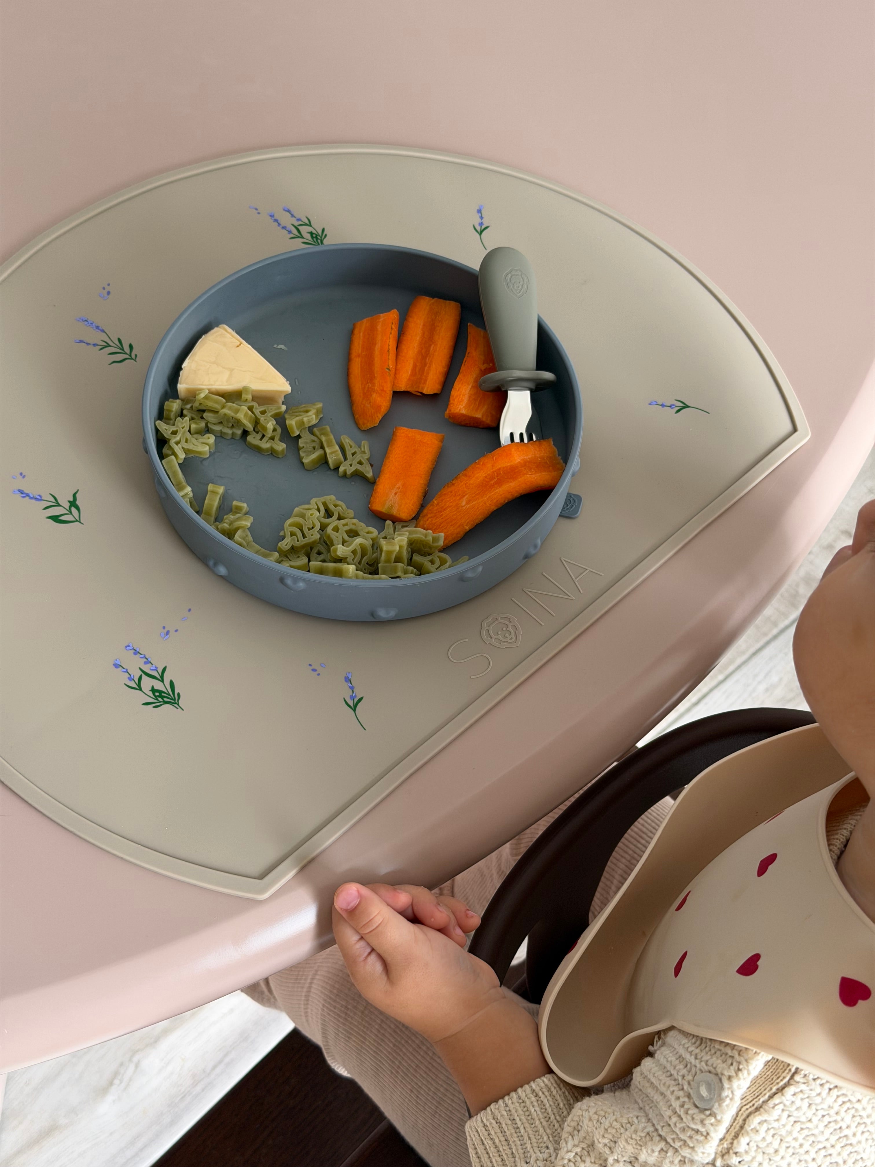 Ina (Chestnut) Suction Cup Plate
